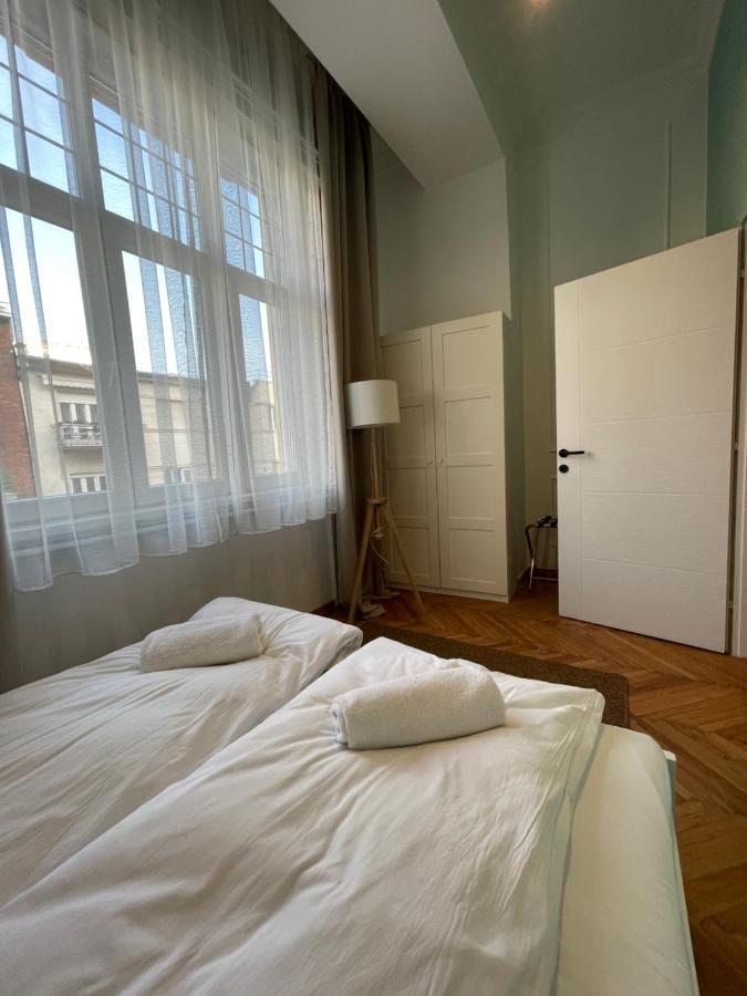 Flower Apartment Budapest Esterno foto